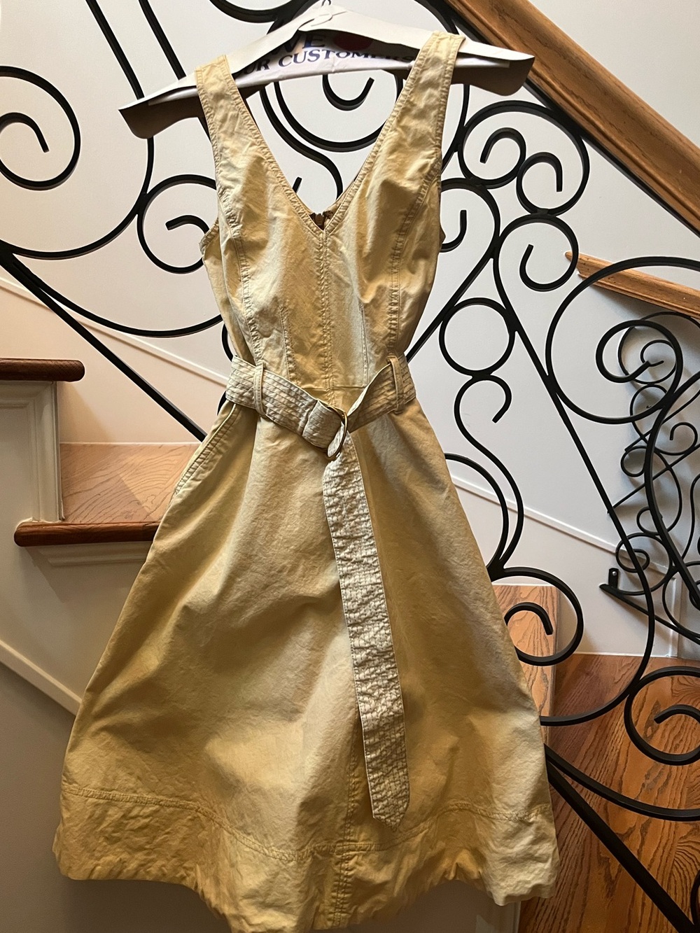 Banana Republic yellow denim hourglass midi-dress. Size 0